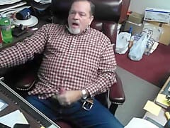 Step daddy Cums On Cam